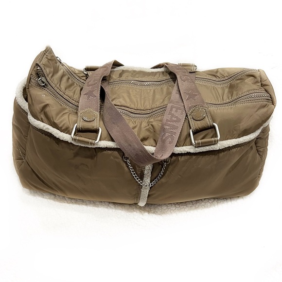 GAP Handbags - Y2K Gap Duffle Bag Weekender Gym Bag Faux Shearling Army Green 2005
